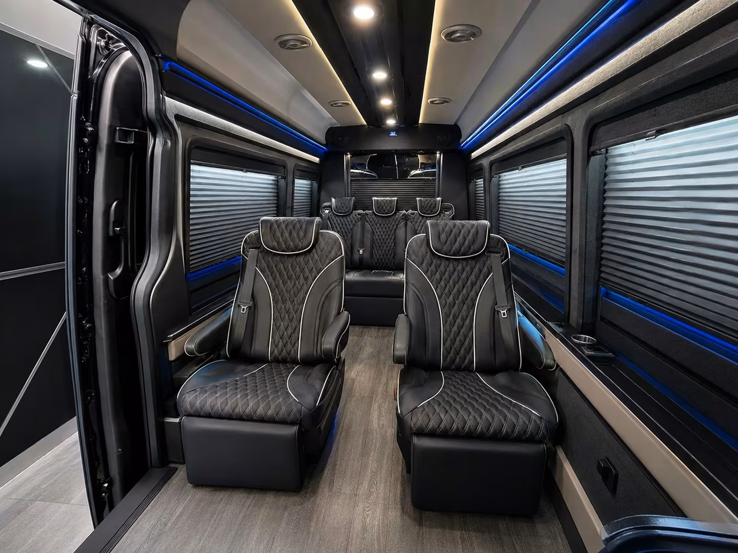 alhambra bus rentals for conventions and corporate events