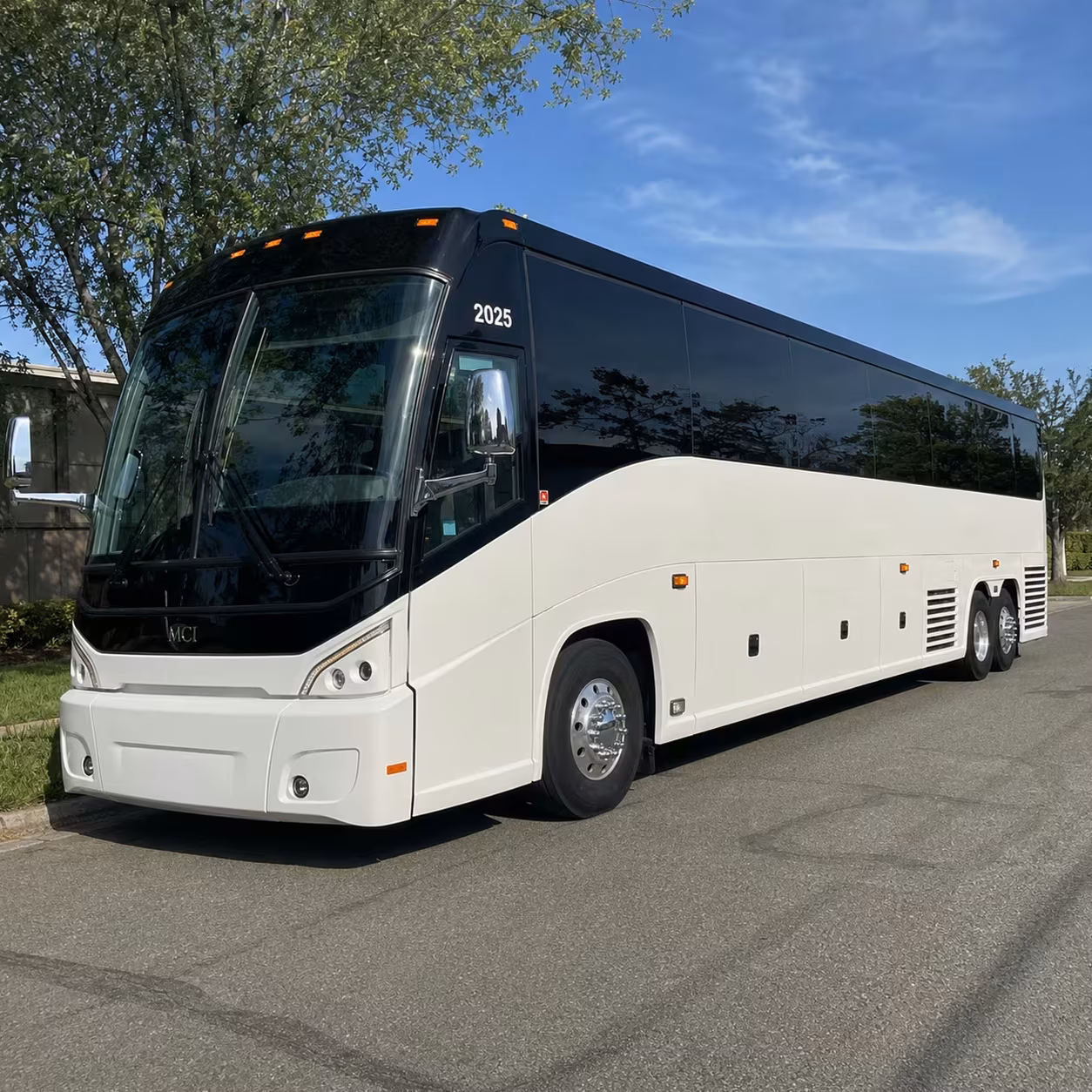 alhambra corporate bus rentals for conferences and retreats
